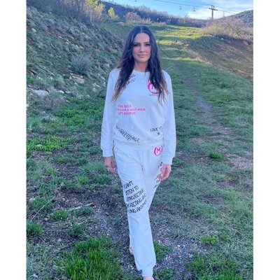 Quote Sweatsuit Season 2